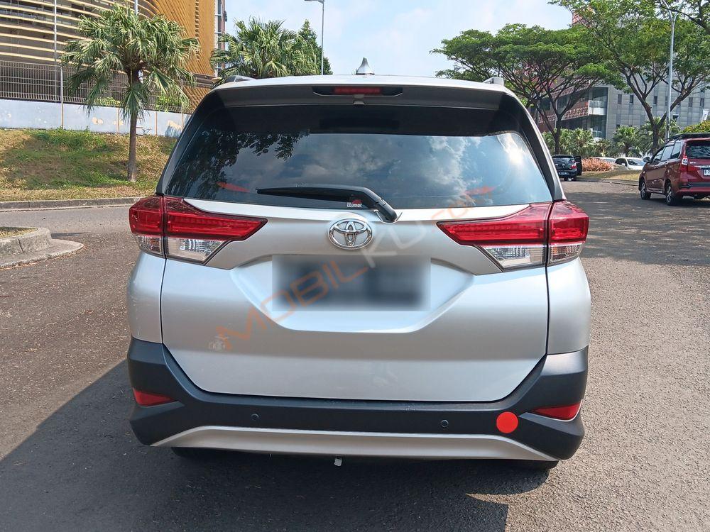 Mobil Toyota Rush 2021