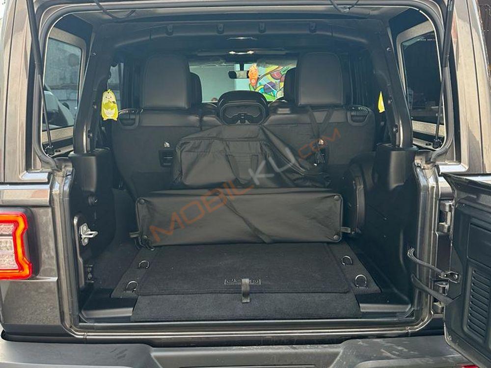 Mobil Jeep Wrangler 2022