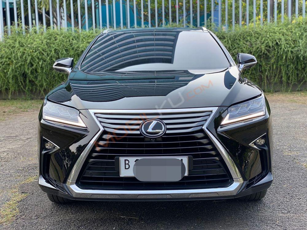 Mobil Lexus RX 2017