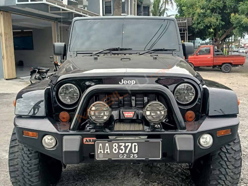 Mobil Jeep Wrangler 2011