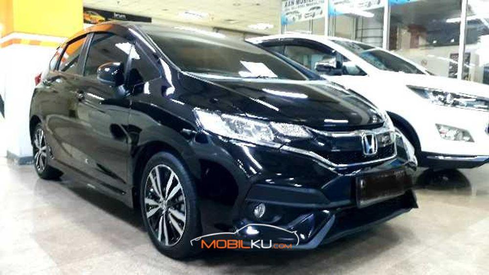 Mobil Honda Jazz 2019