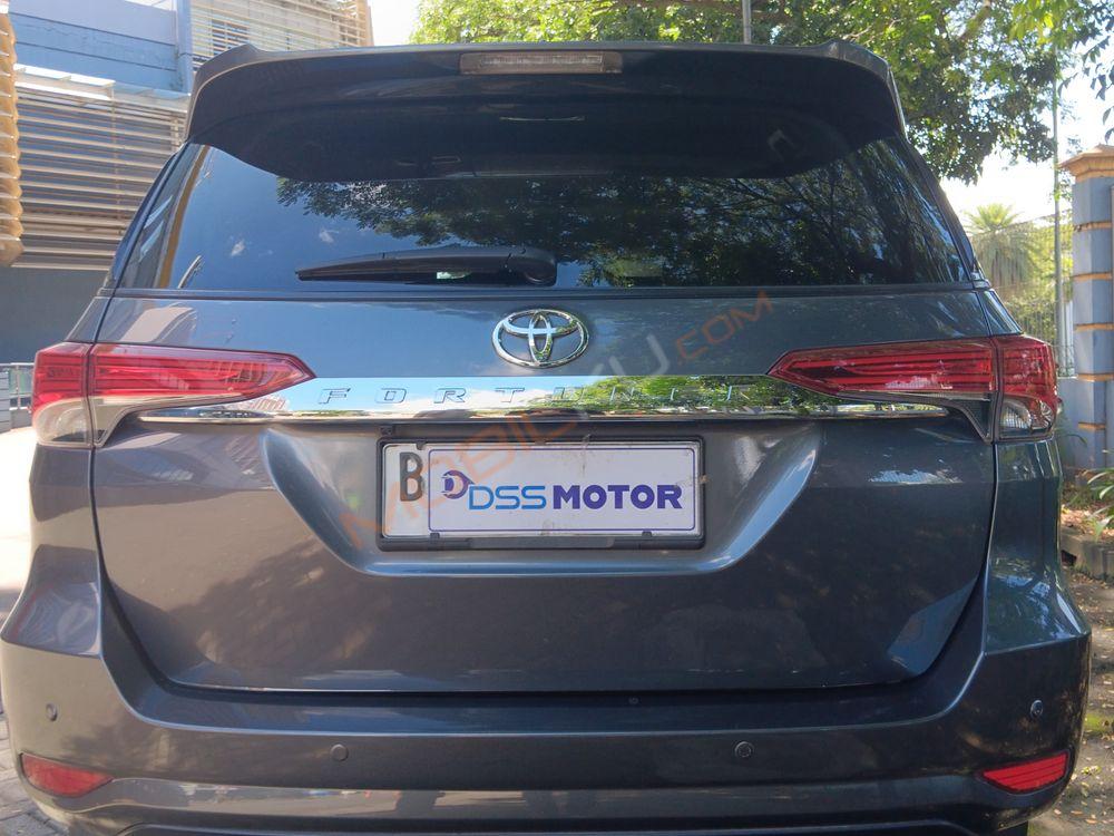Mobil Toyota Fortuner 2020