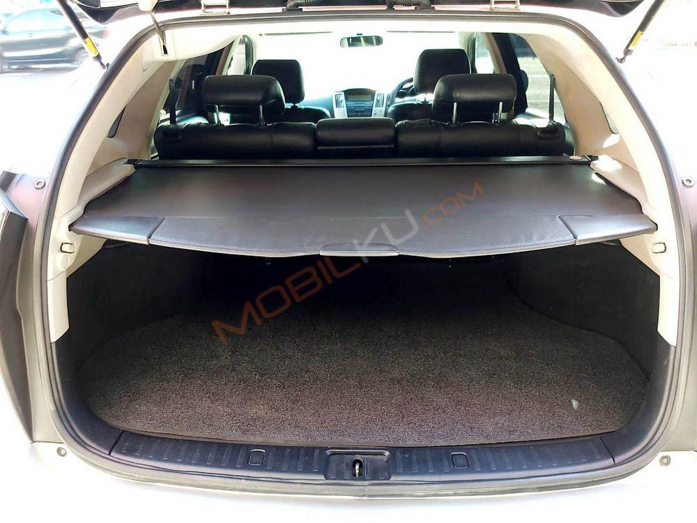 Mobil Toyota Harrier 2009