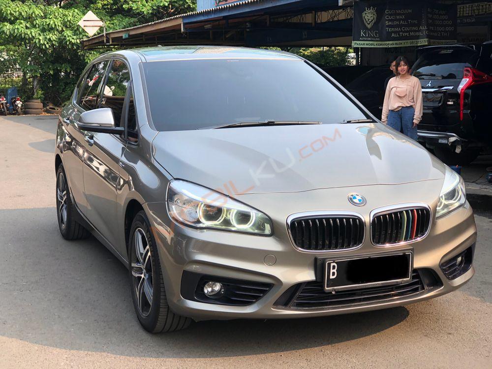 Mobil BMW 2 Series 2015