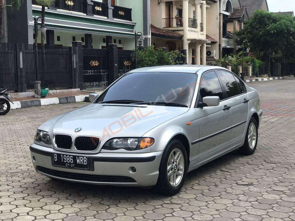 Mobil BMW 3 Series 2002