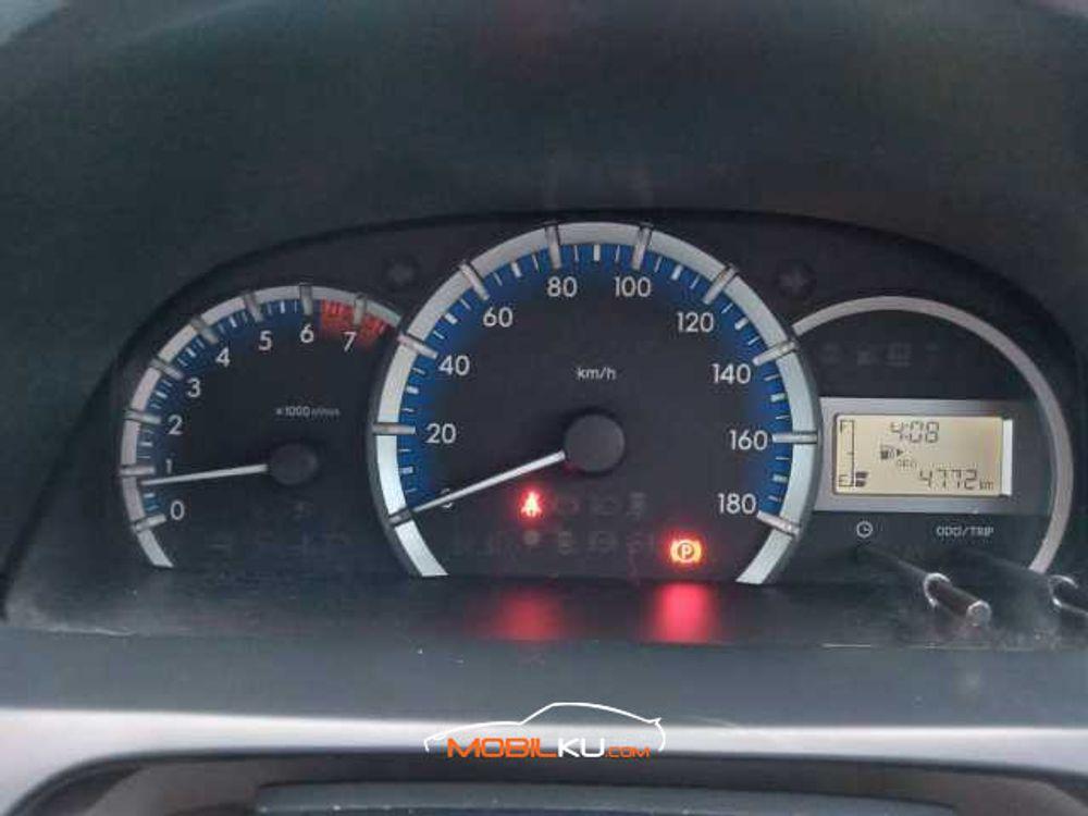 Mobil Daihatsu Xenia 2019