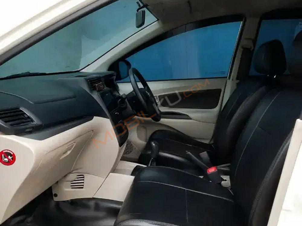 Mobil Toyota Avanza 2019