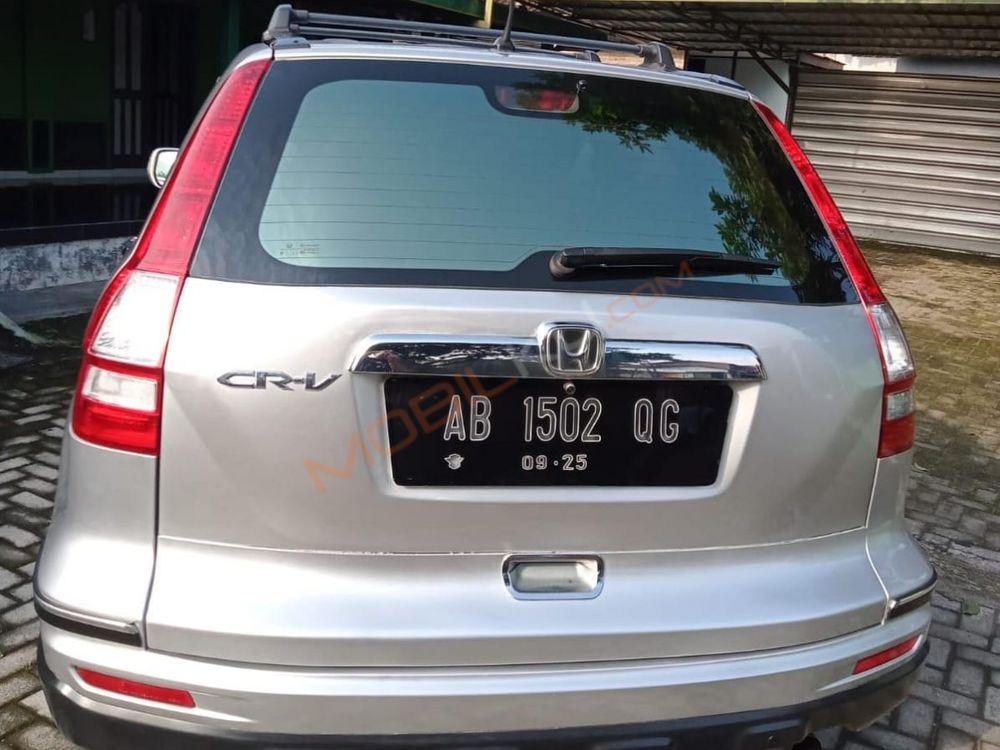 Mobil Honda CR-V 2010