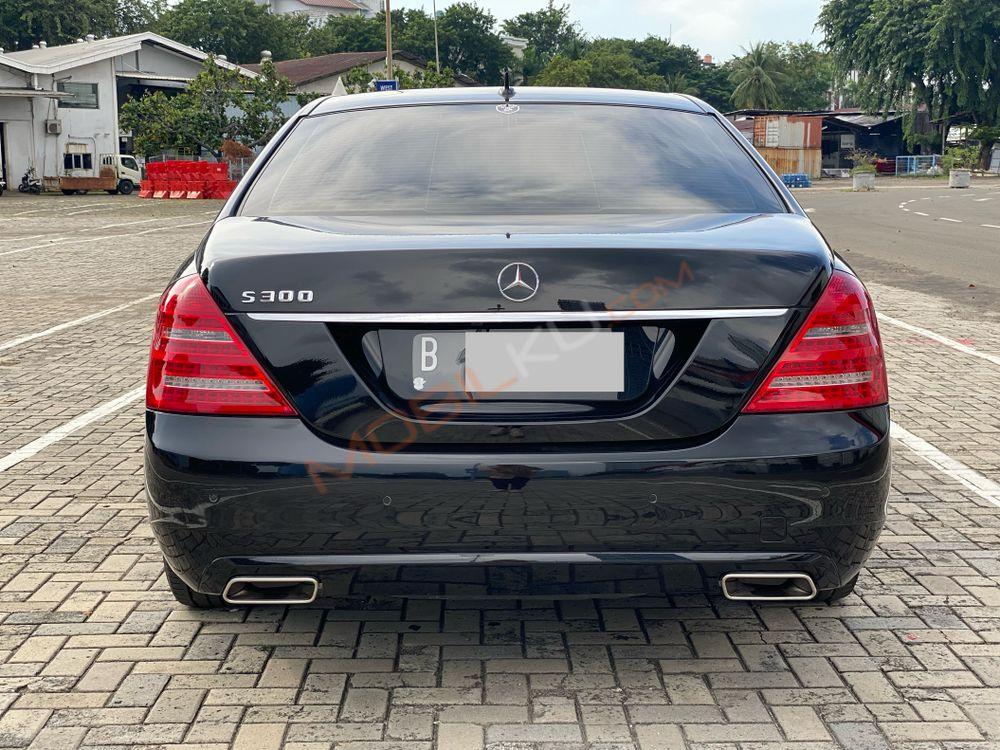 Mobil Mercedes-Benz S-Class 2011