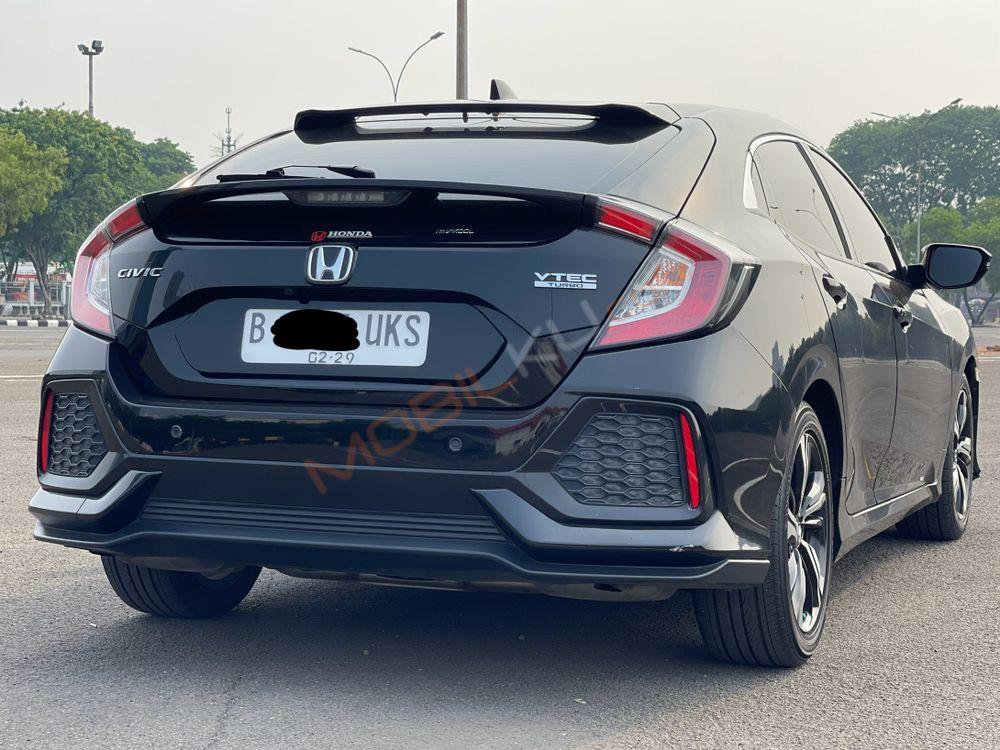 Mobil Honda Civic Hatchback 2018