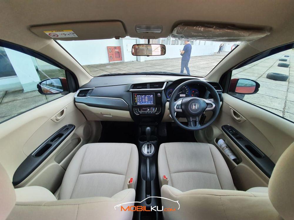 Mobil Honda Mobilio 2017