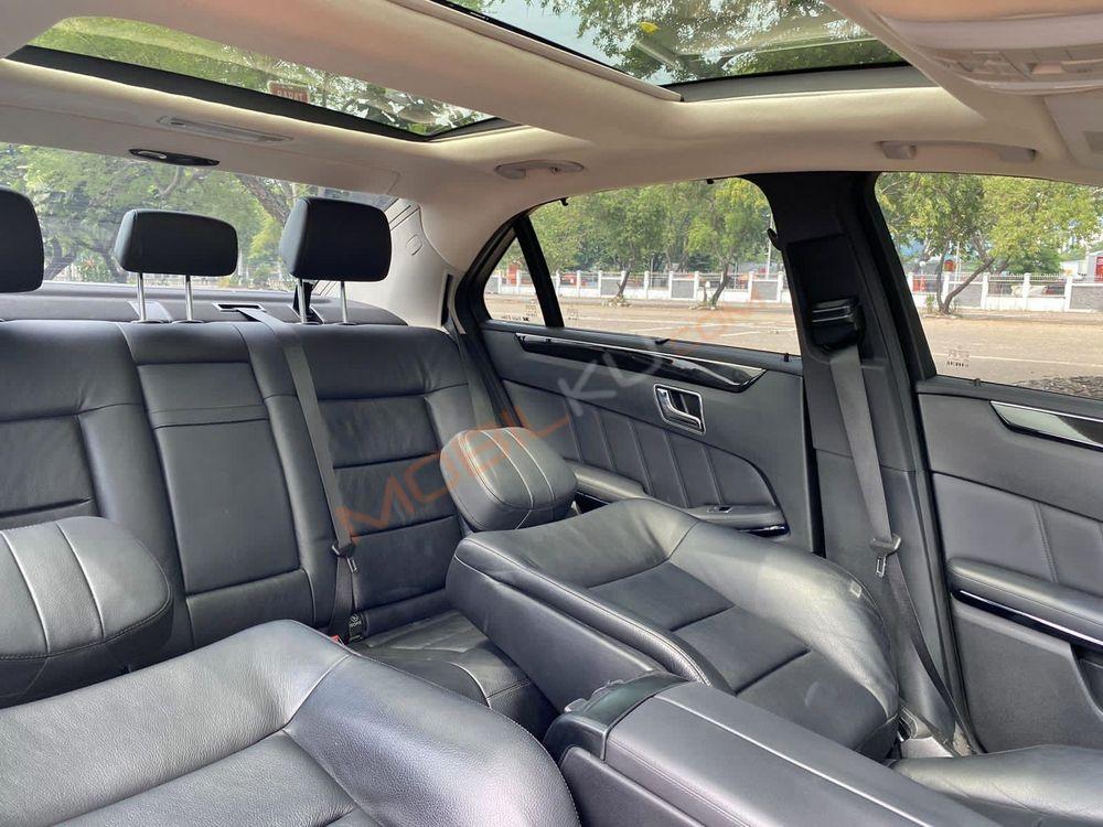 Mobil Mercedes-Benz E-Class 2011