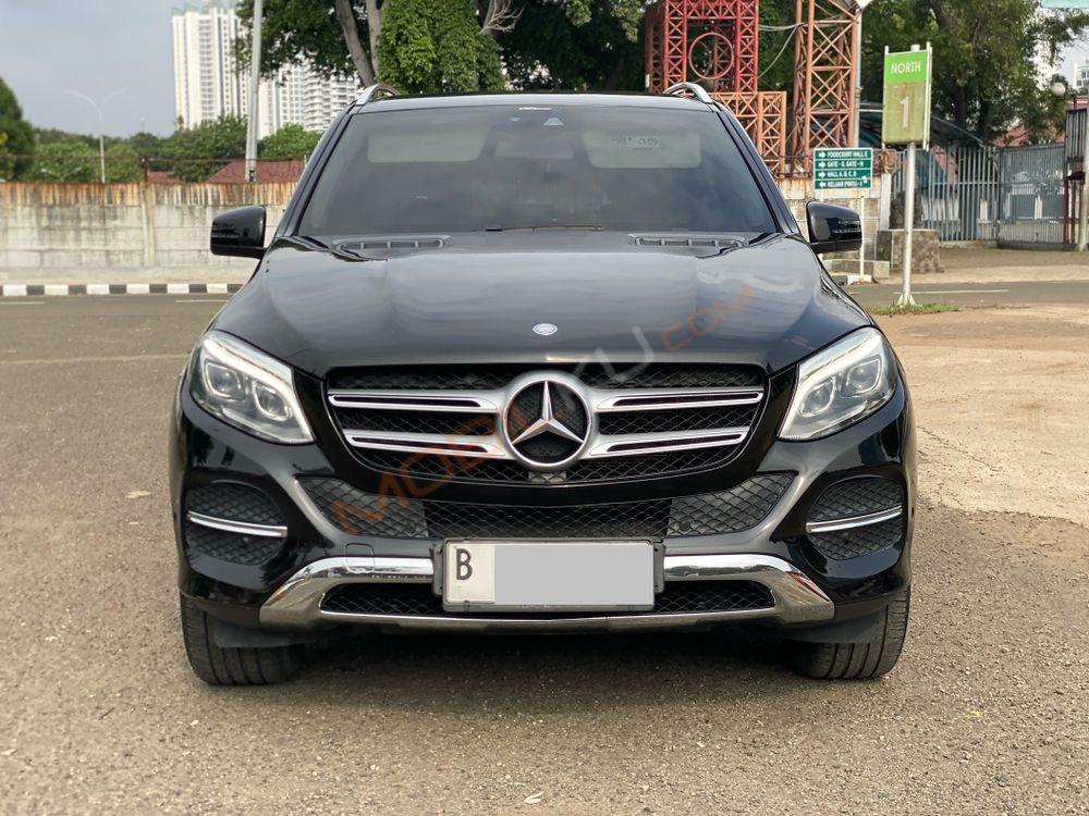 Mobil Mercedes-Benz GLE 2016