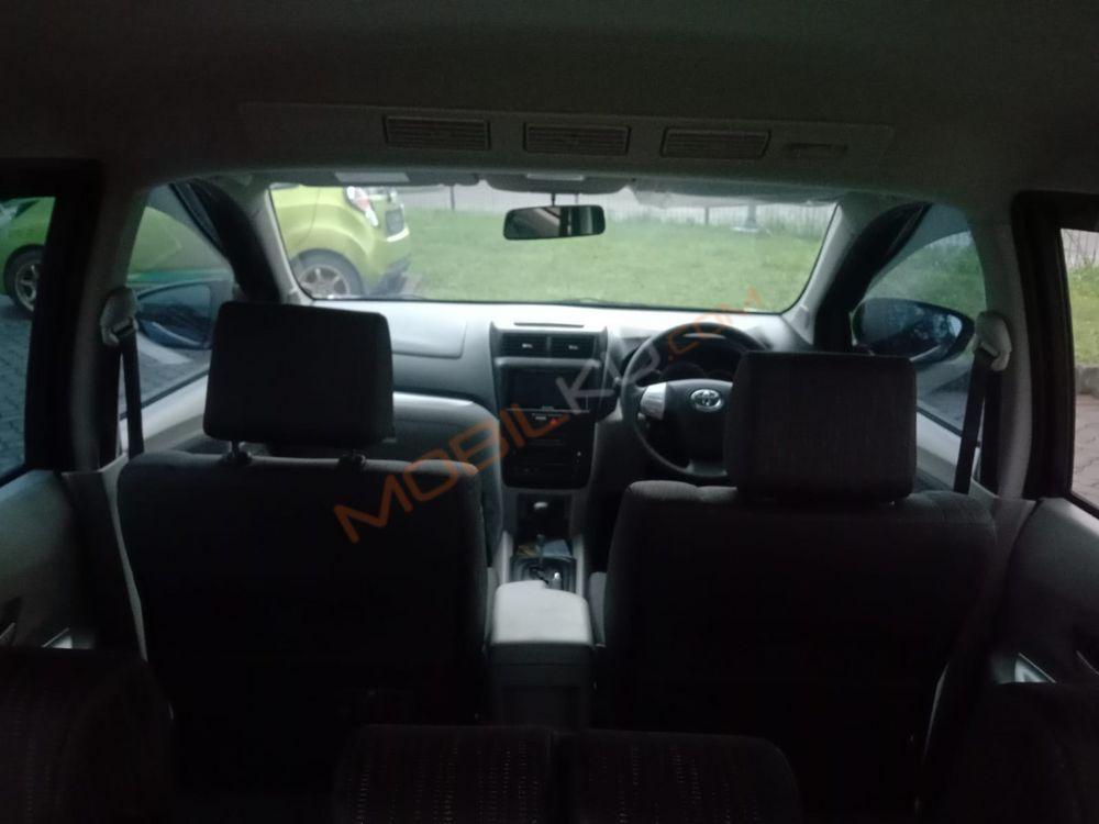 Mobil Toyota Avanza 2020