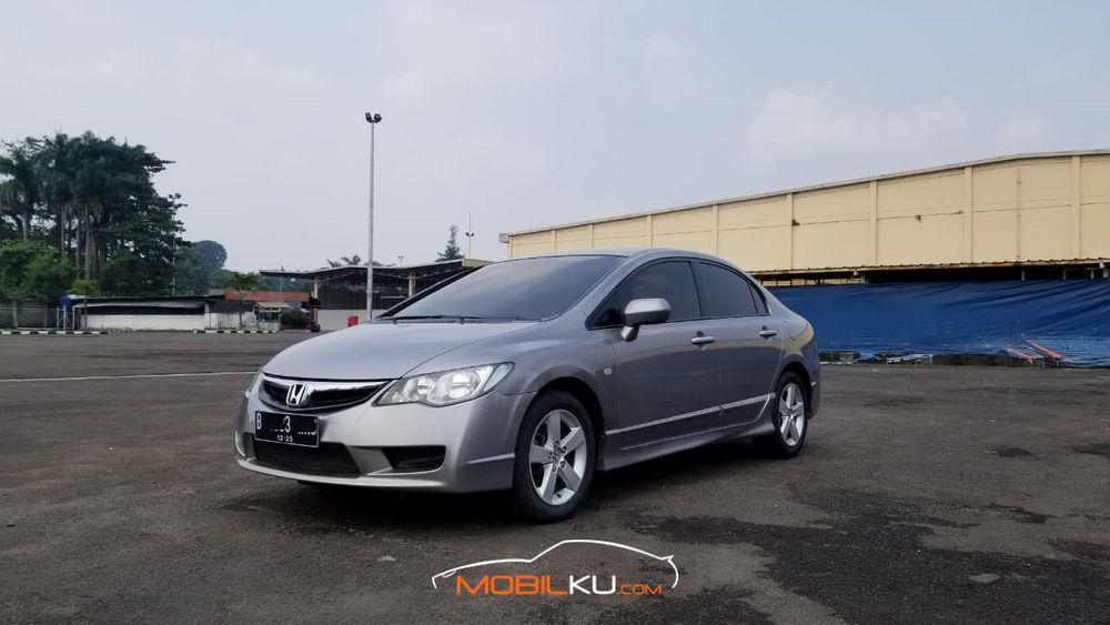 Mobil Honda Civic Sedan 2008