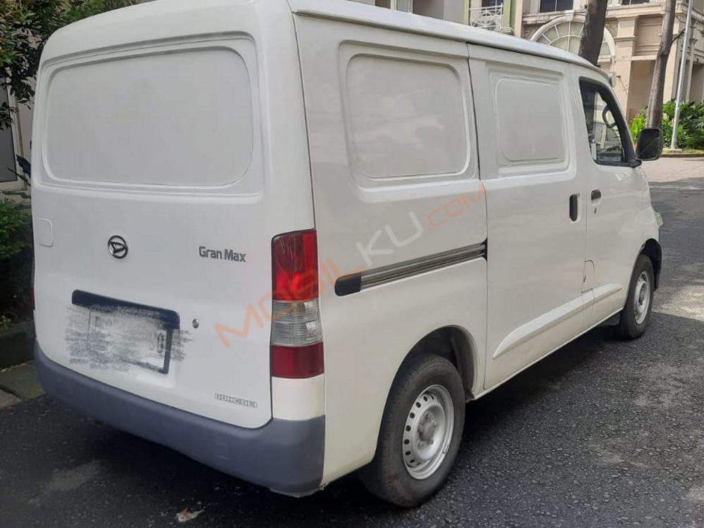 Mobil Daihatsu Gran Max 2019