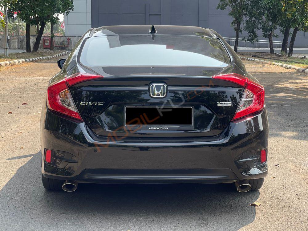 Mobil Honda Civic Sedan 2017