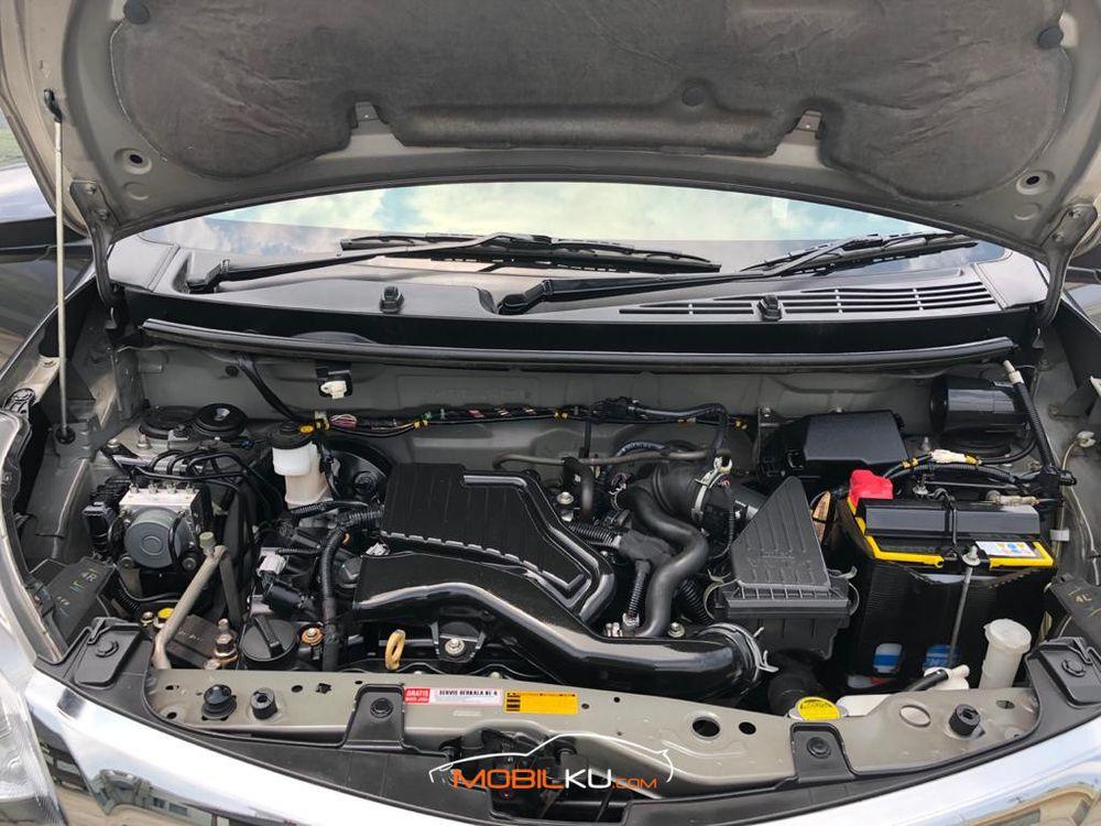 Mobil Toyota Calya 2018