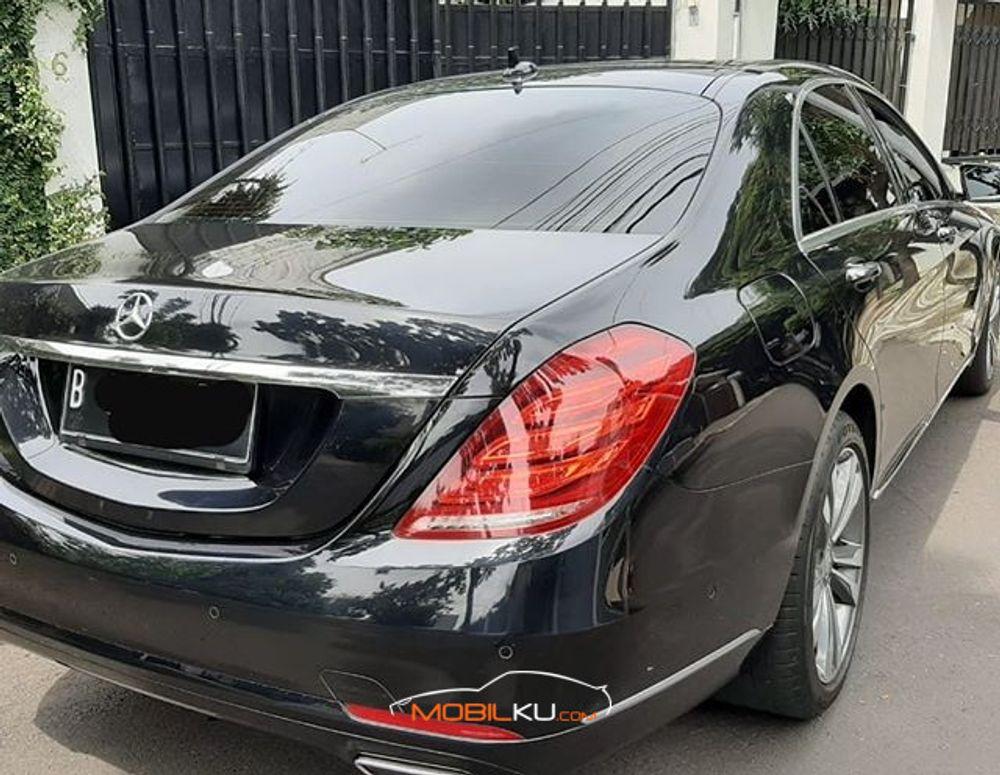 Mobil Mercedes-Benz S-Class 2016