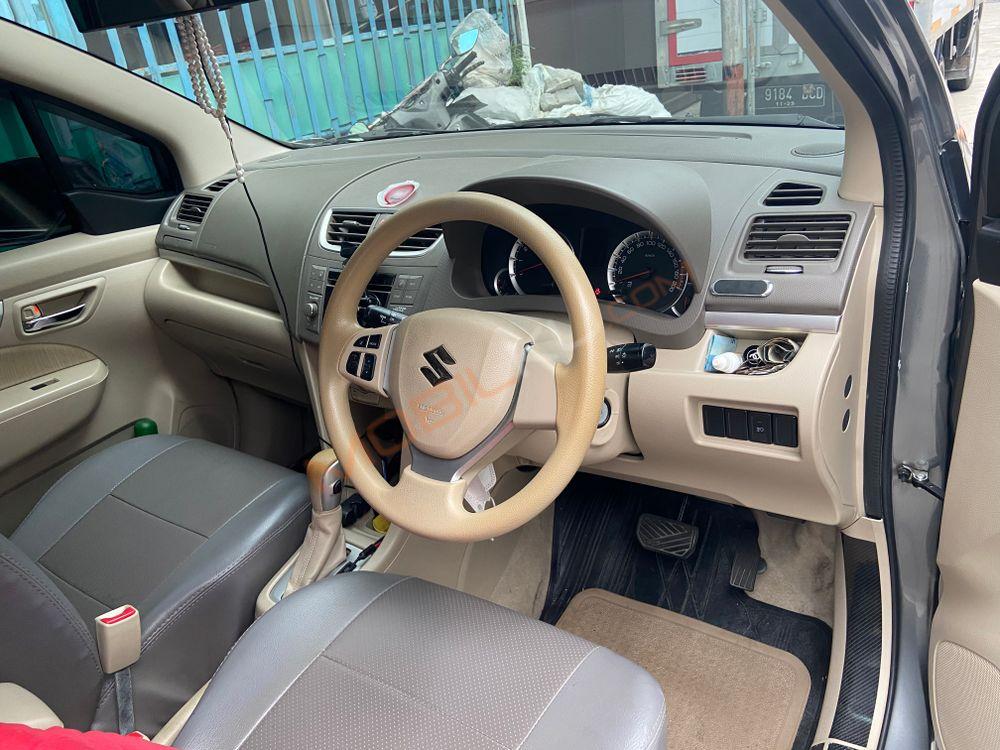 Mobil Suzuki Ertiga 2013