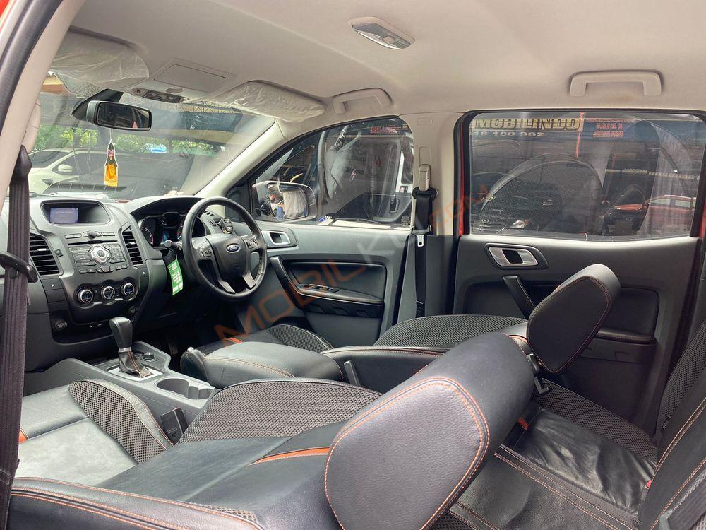 Mobil Ford Ranger 2014