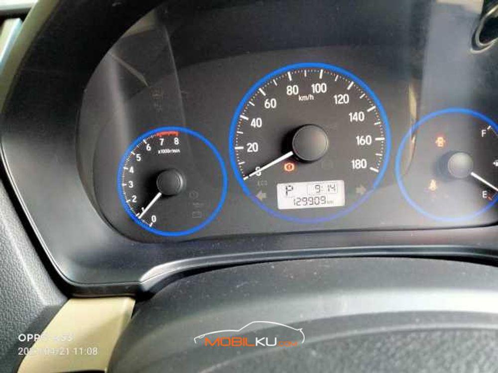 Mobil Honda Mobilio 2016