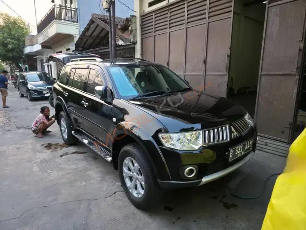 Mobil Mitsubishi Pajero Sport 2012