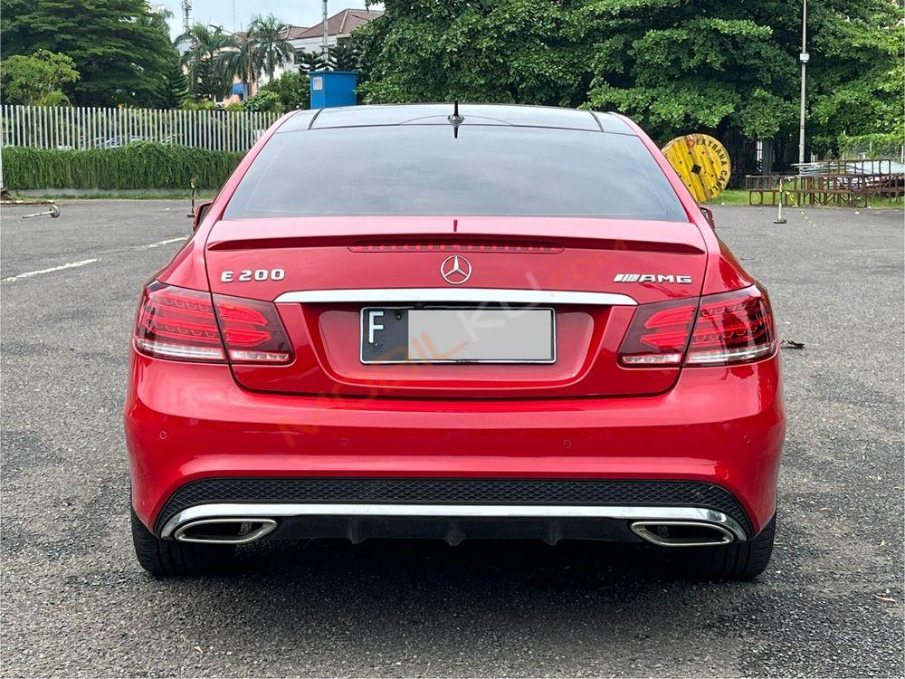 Mobil Mercedes-Benz E-Class 2014