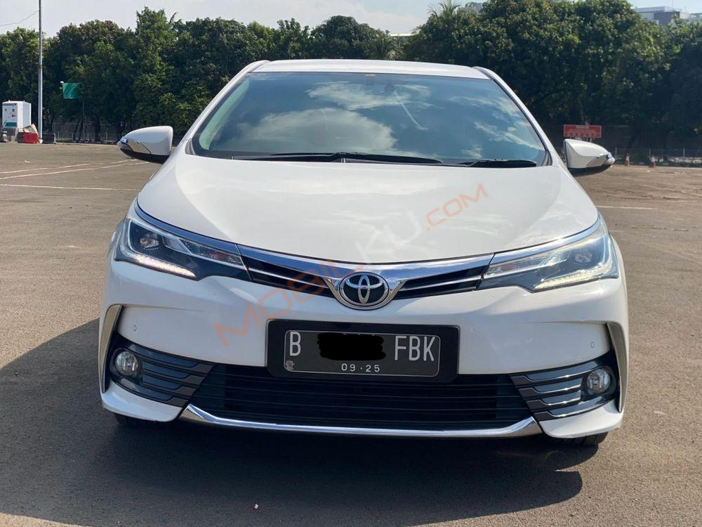 Mobil Toyota Corolla 2017