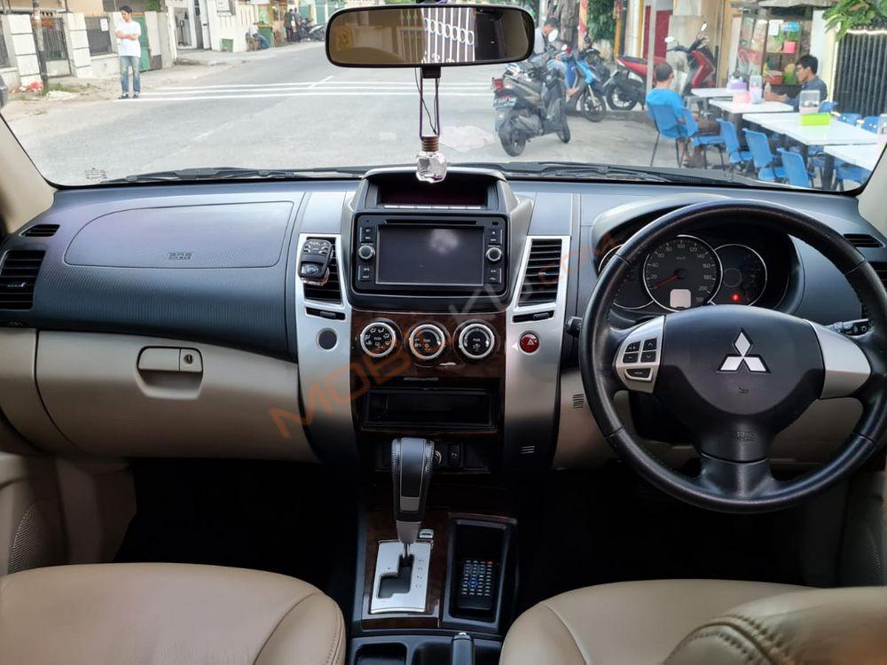 Mobil Mitsubishi Pajero Sport 2015