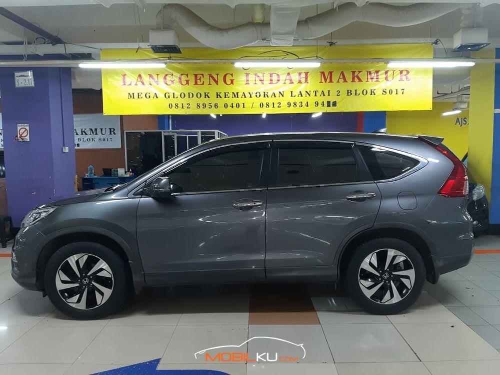 Mobil Honda CR-V 2015