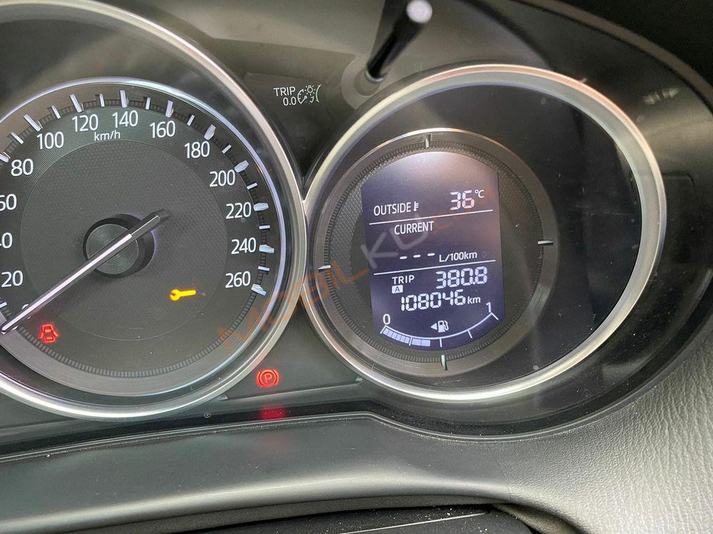 Mobil Mazda CX-5 2015