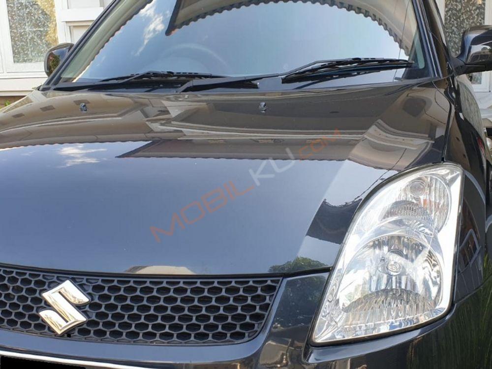 Mobil Suzuki Swift 2008