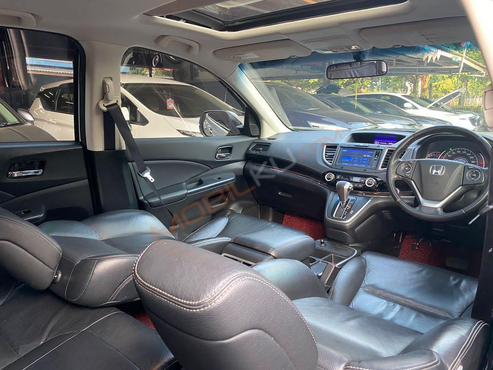 Mobil Honda CR-V 2015
