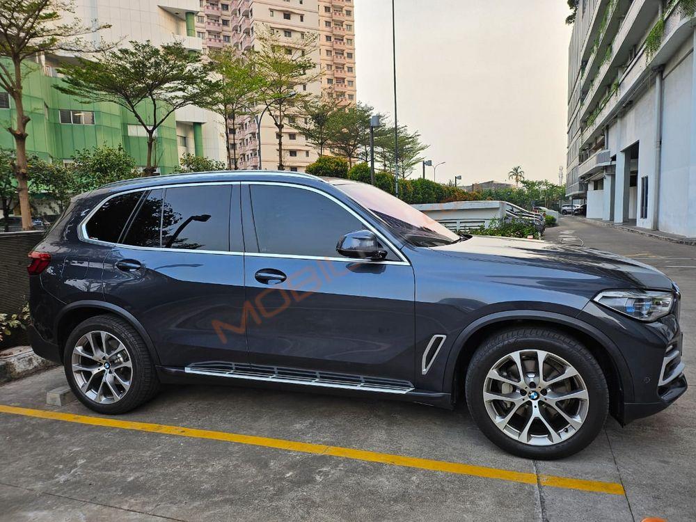 Mobil BMW X5 2019