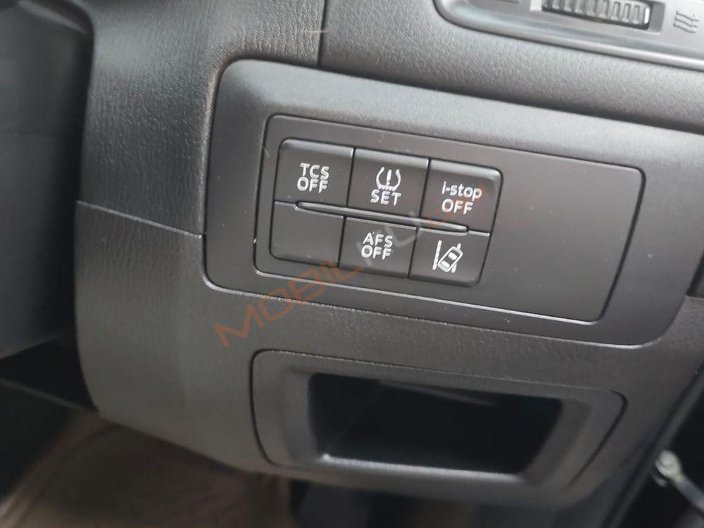 Mobil Mazda CX-5 2014