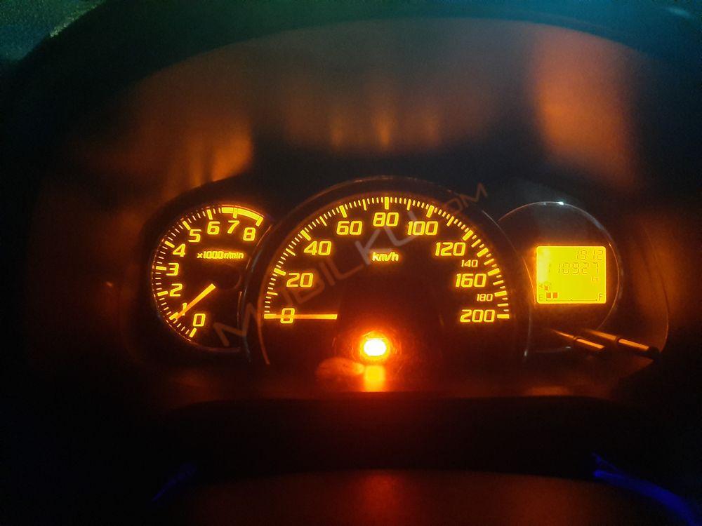 Mobil Daihatsu Ayla 2015