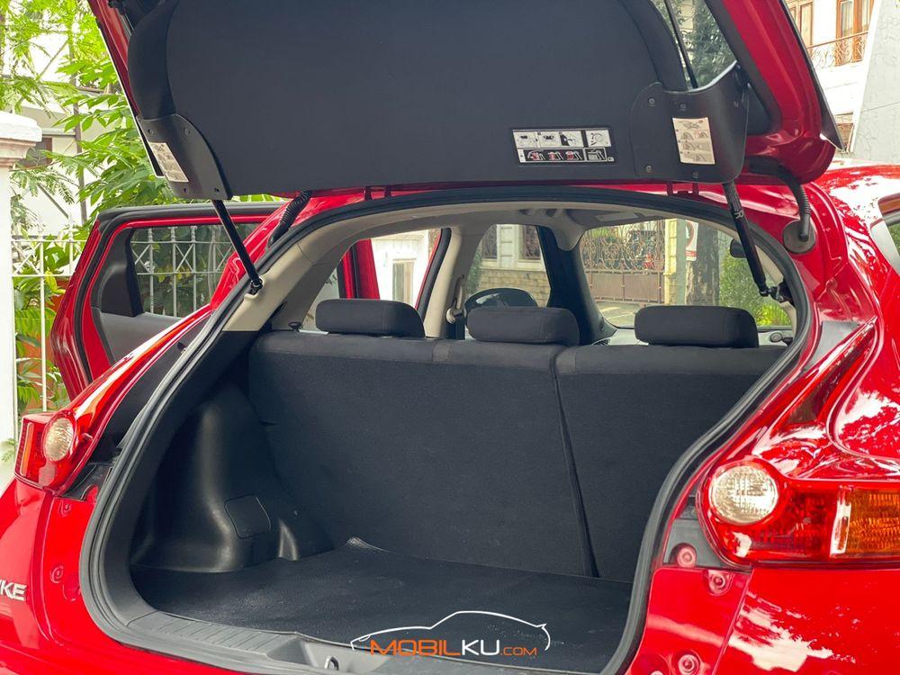 Mobil Nissan Juke 2015