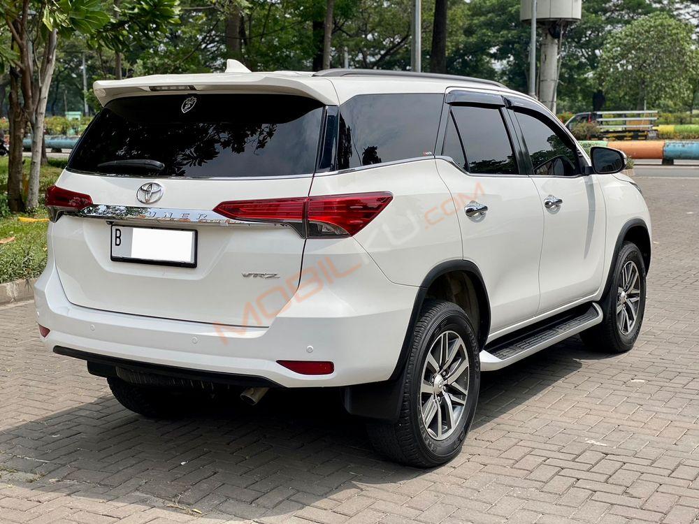 Mobil Toyota Fortuner 2017