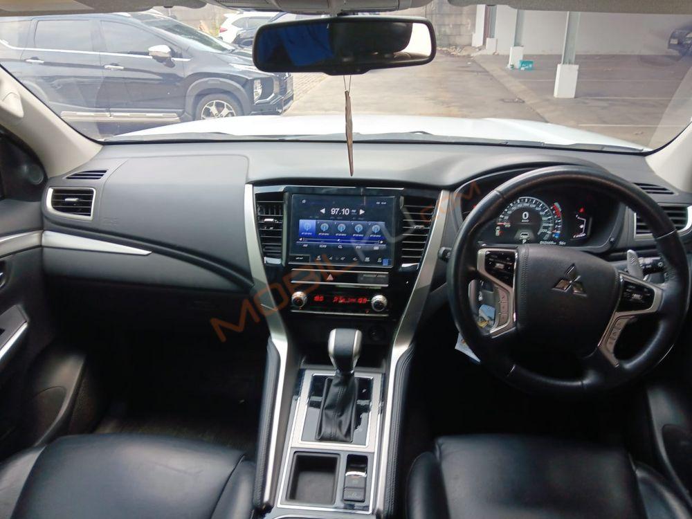 Mobil Mitsubishi Pajero Sport 2021