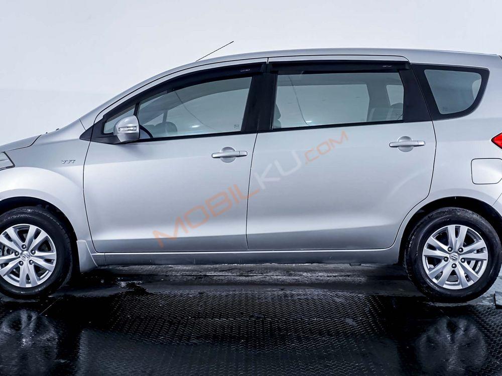 Mobil Suzuki Ertiga 2015