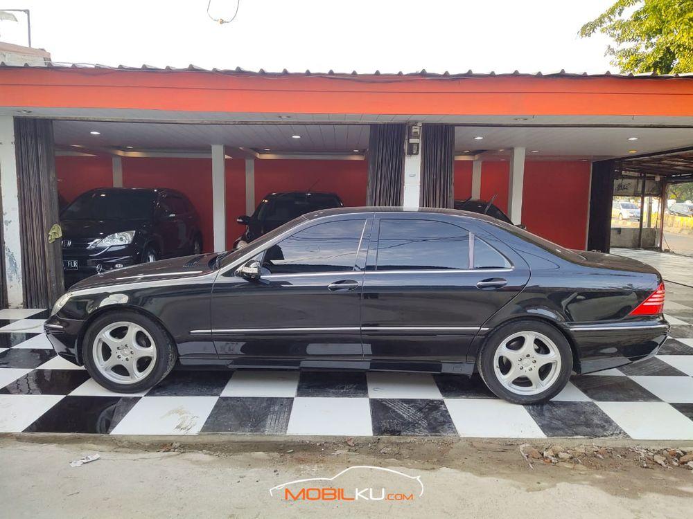 Mobil Mercedes-Benz S-Class 2002