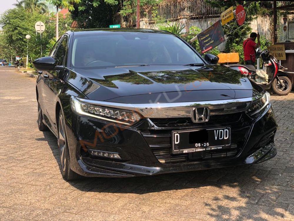 Mobil Honda Accord 2020