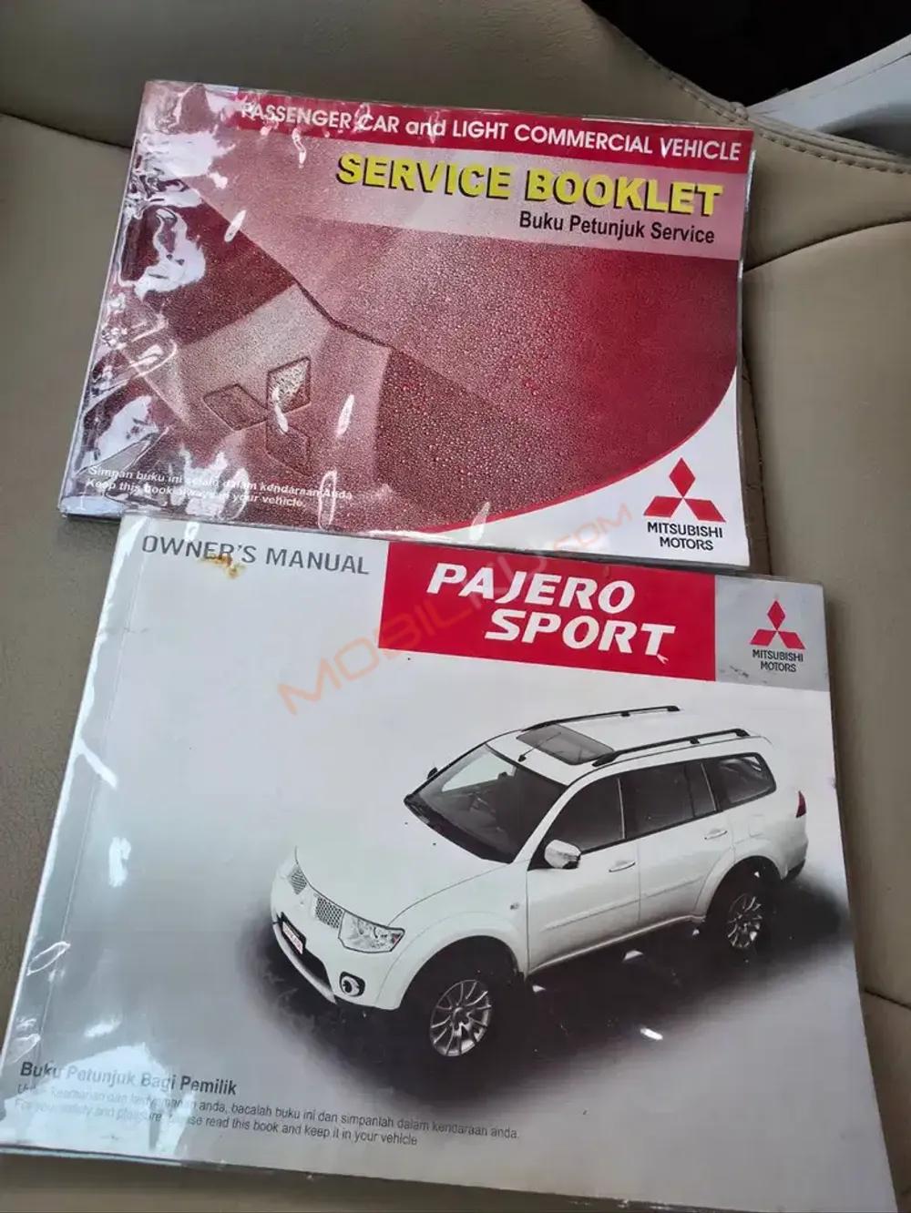 Mobil Mitsubishi Pajero Sport 2012