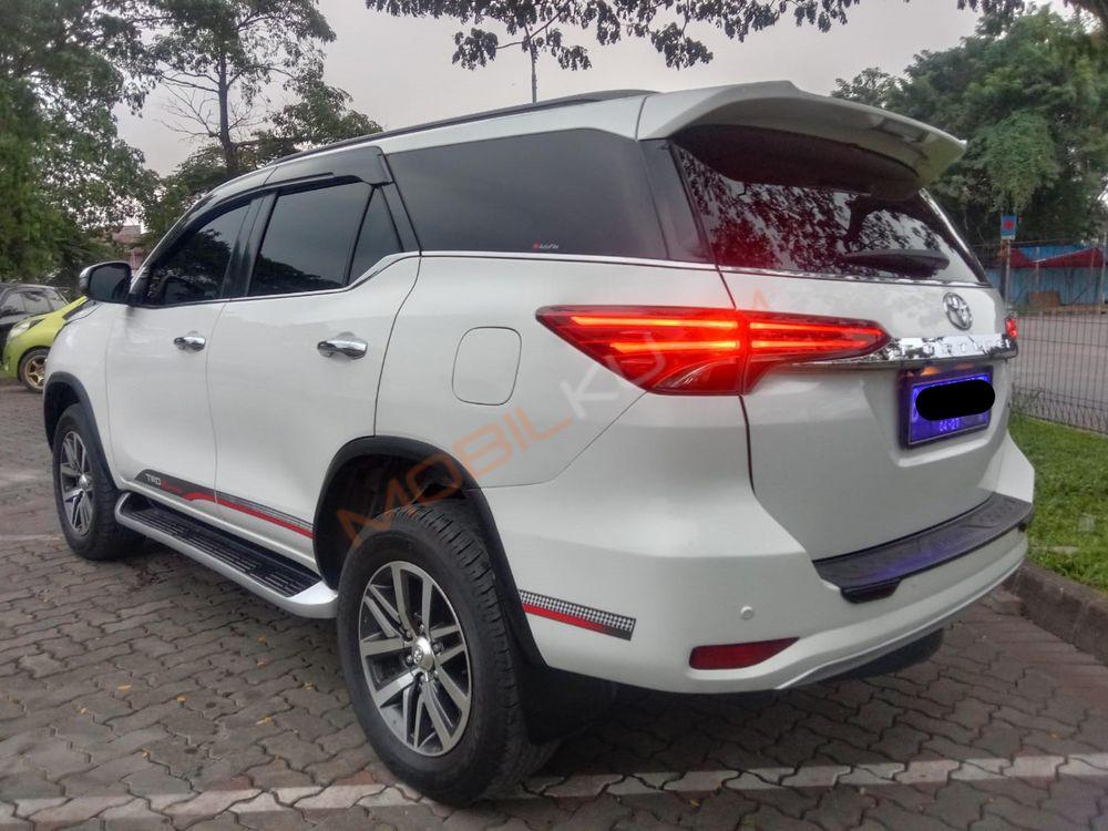 Mobil Toyota Fortuner 2017