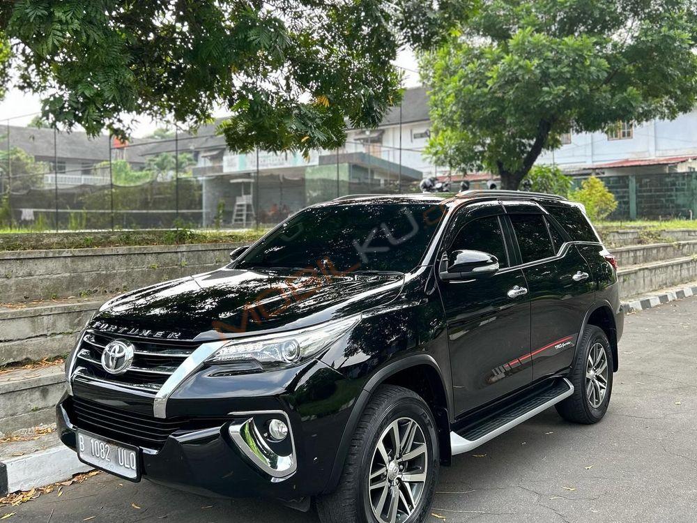Mobil Toyota Fortuner 2016
