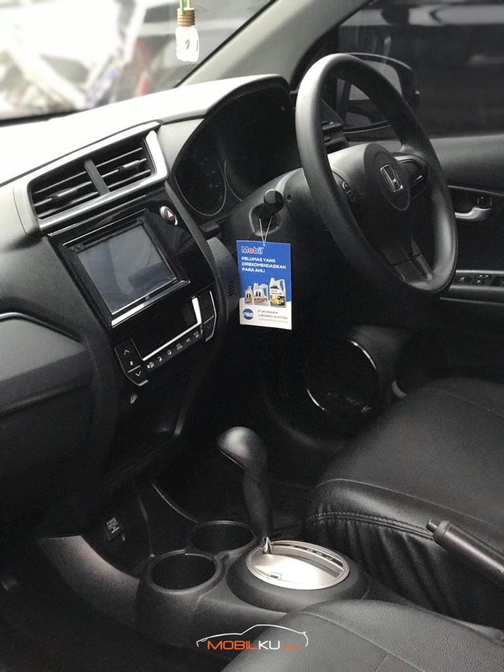 Mobil Honda Mobilio 2017