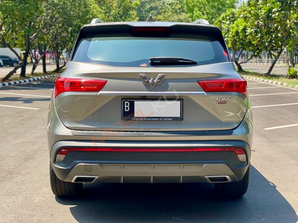 Mobil Wuling Almaz 2019