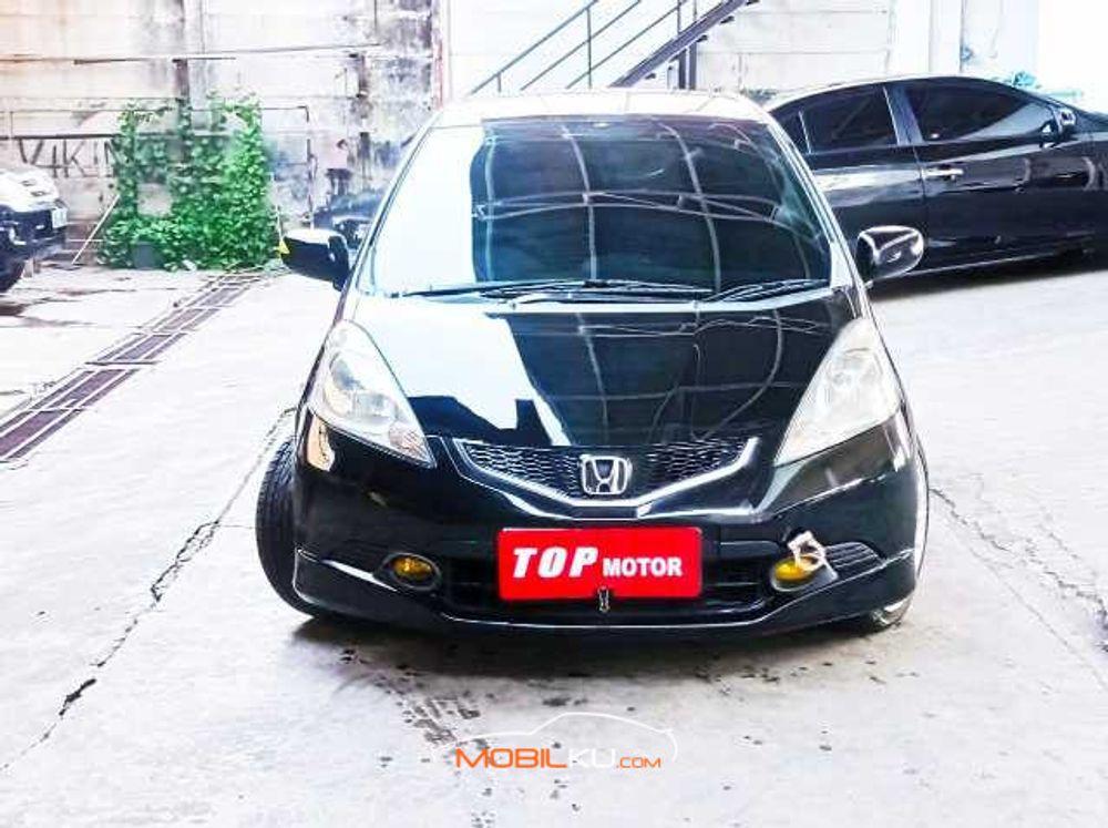 Mobil Honda Jazz 2009