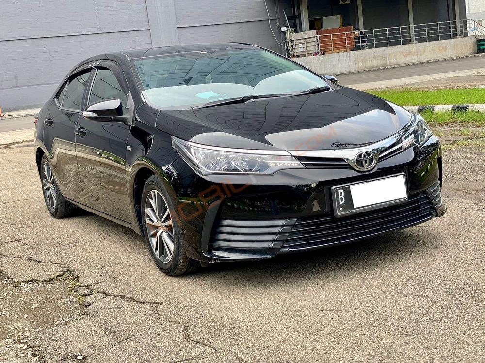 Mobil Toyota Corolla 2018